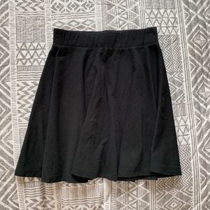 PULL&BEAR Black Skater Skirt. Size Medium.